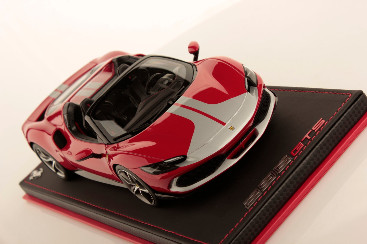 MR Collectiom Model - FERRARI 296 GTS 1:18