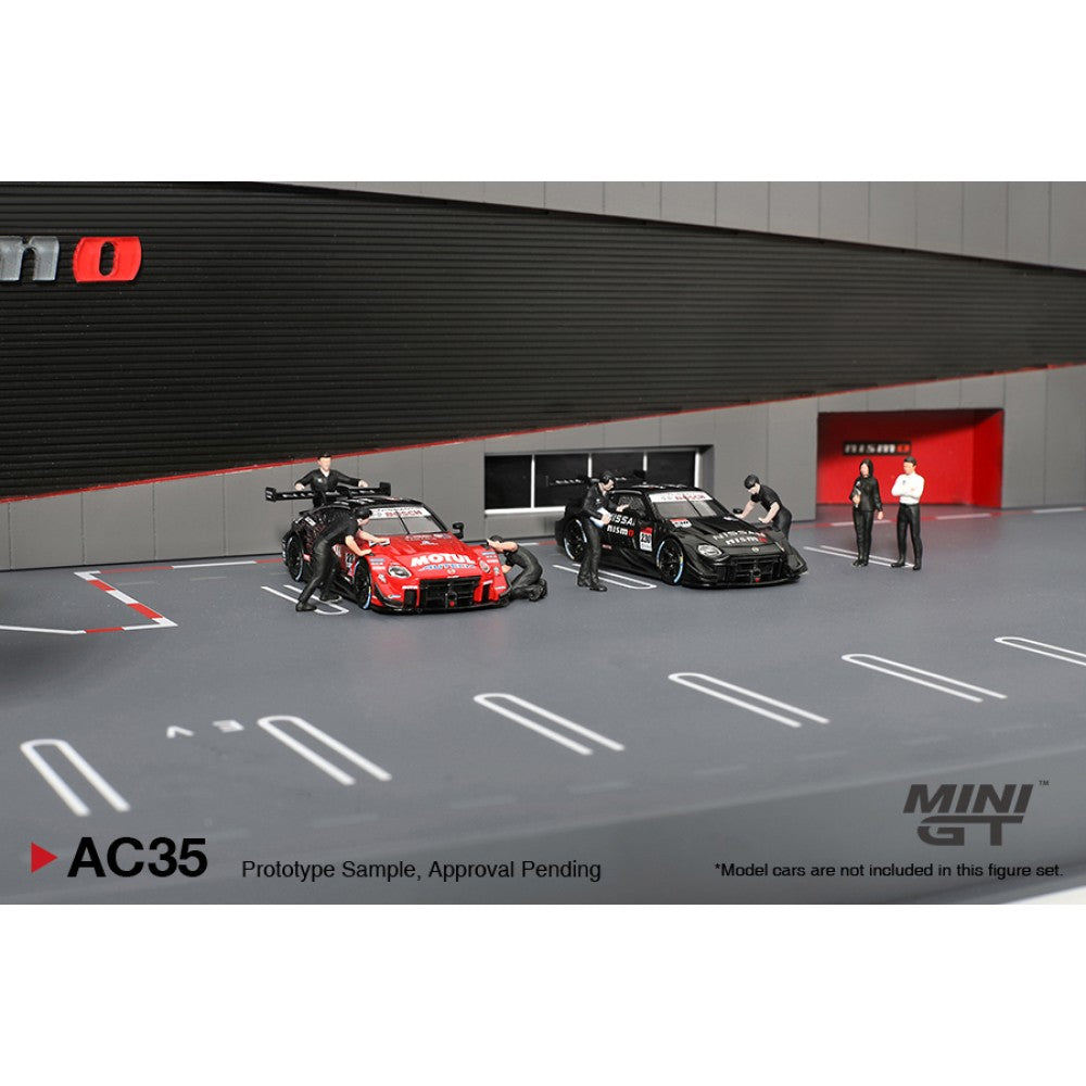 MiniGT - 1/64 DIORAMA NISSAN MOTORSPORTS AND CUSTOMIZING CO. LTD NISMO OPERATION (CARS AND FIGURES NOT INCLUDED)