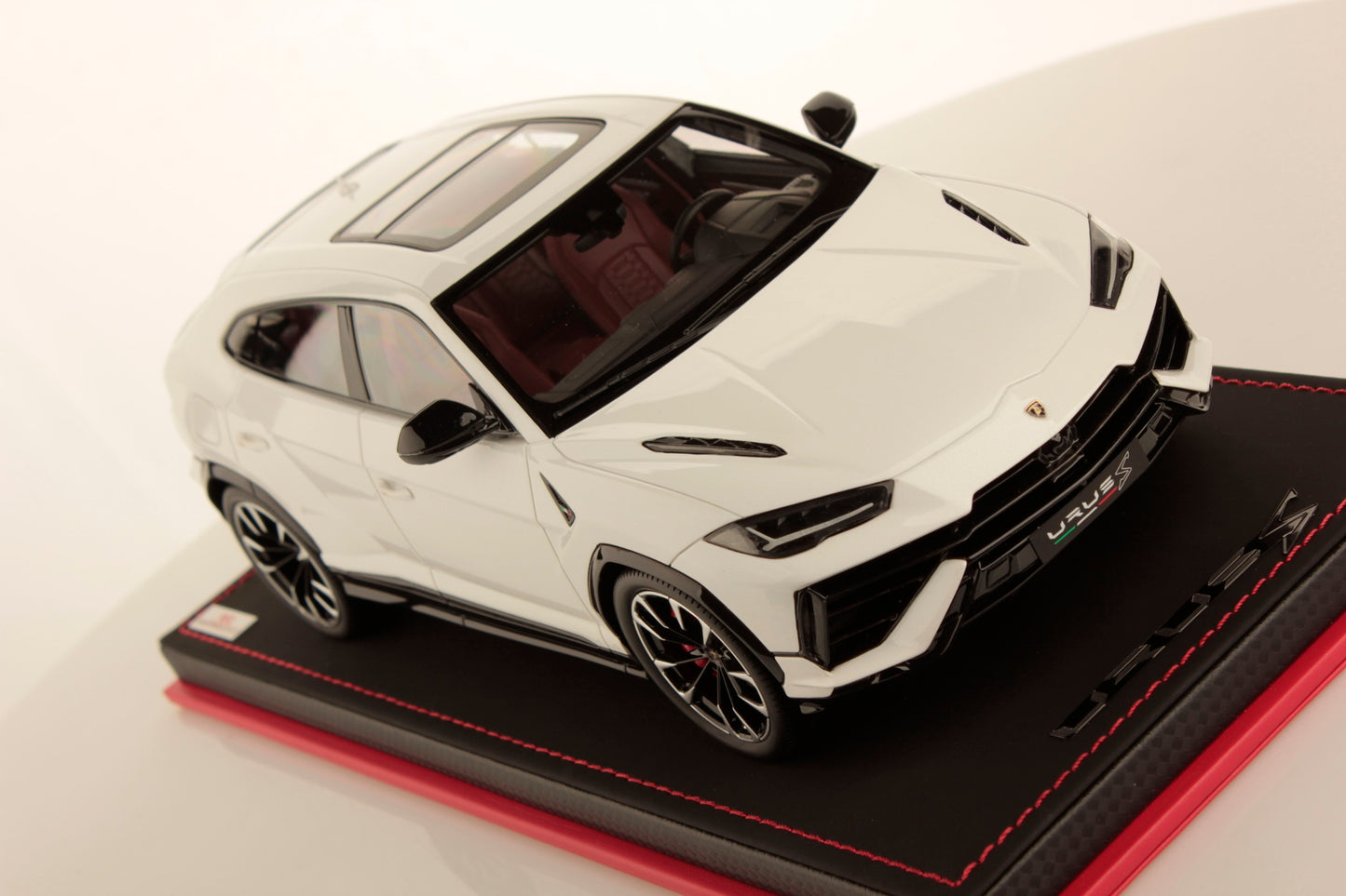 MR Collection Model - LAMBORGHINI URUS S 1:18