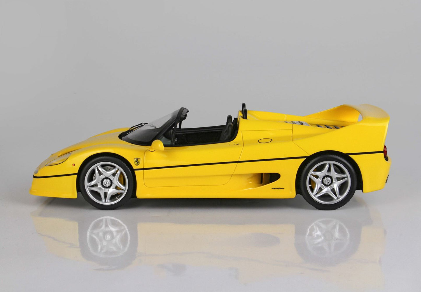 BBR Model 1:18 - Ferrari F50 Coupe 1995 Spider Version Yellow