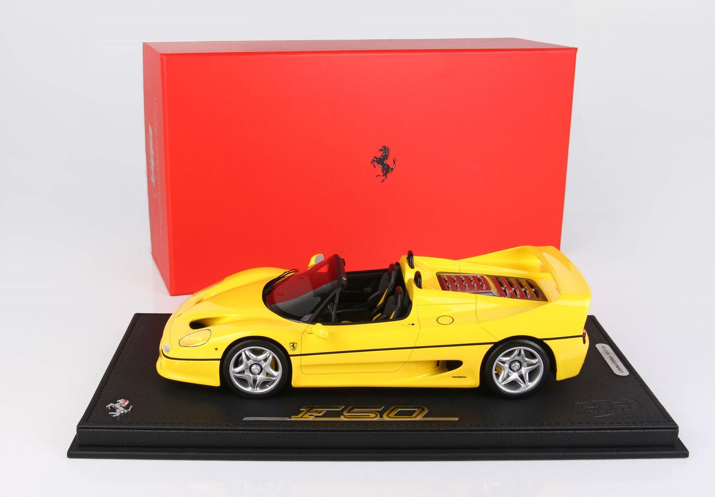 BBR Model 1:18 - Ferrari F50 Coupe 1995 Spider Version Yellow