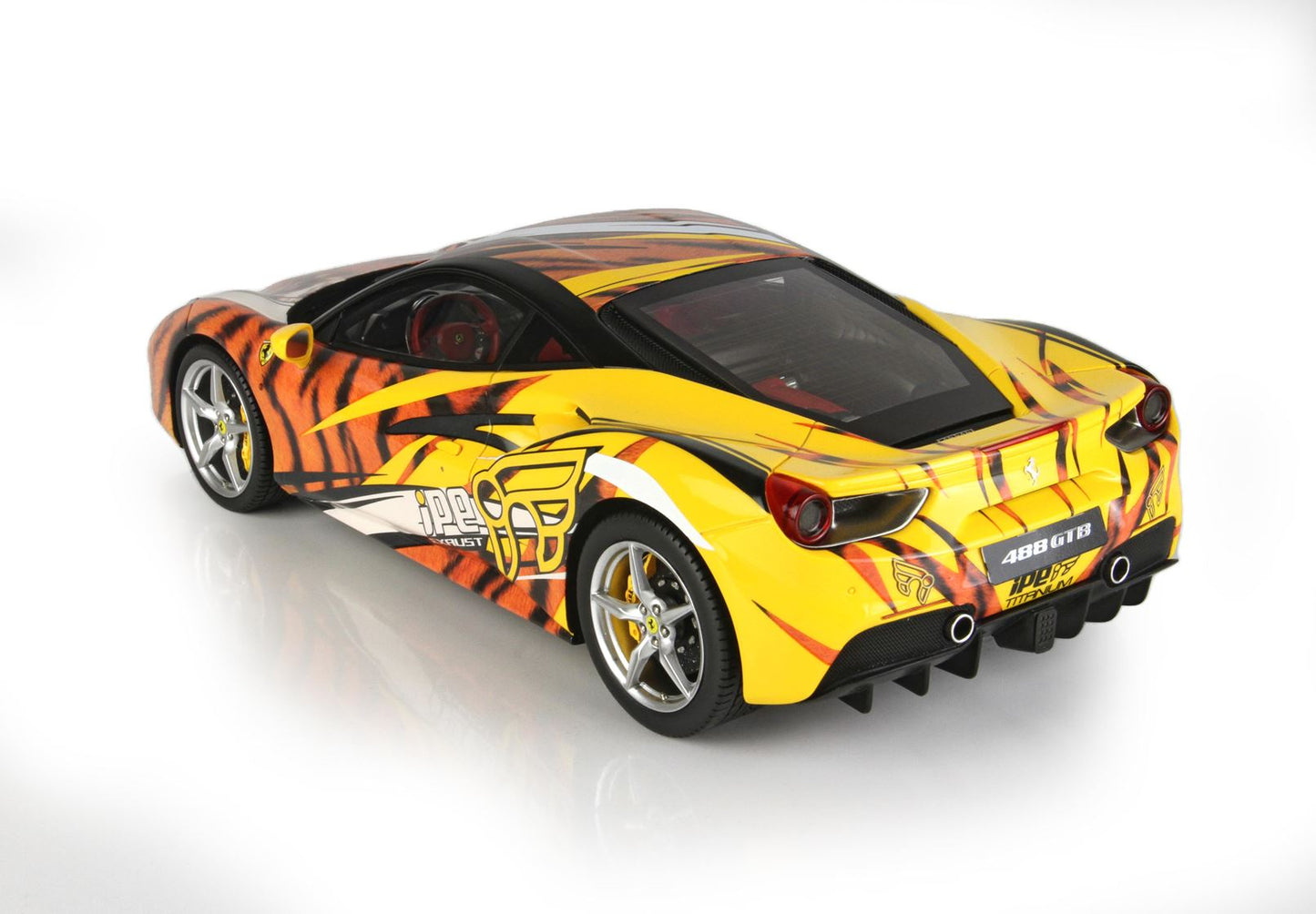 BBR Model 1:18 - Ferrari 488 GTB IPE