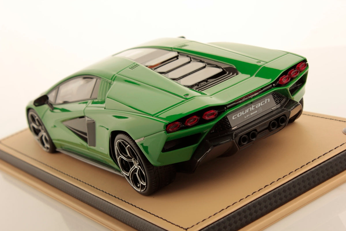 MR Collection Model - LAMBORGHINI COUNTACH LPI 800-4 1:18