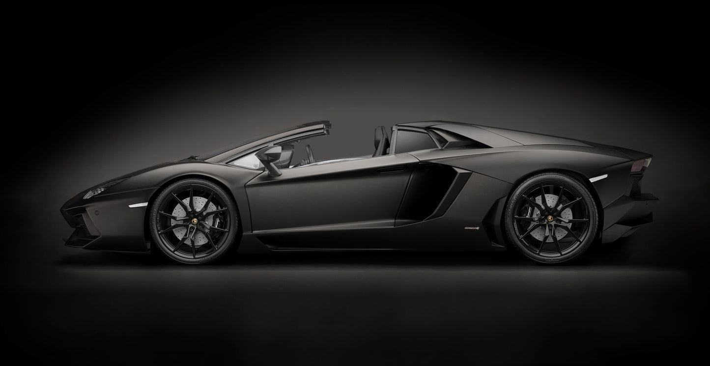 Pocher 1:8 - LAMBORGHINI AVENTADOR LP700-4 ROADSTER 2013 NERO NEMESIS MATT BLACK