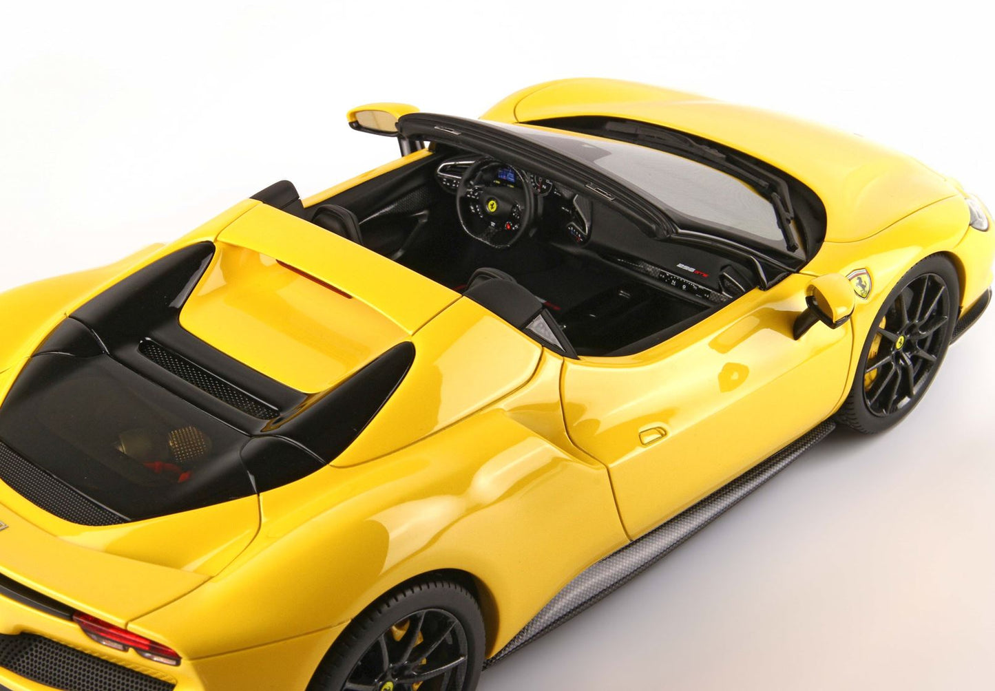 BBR Model 1:18 - Ferrari 296 GTS Modena Yellow