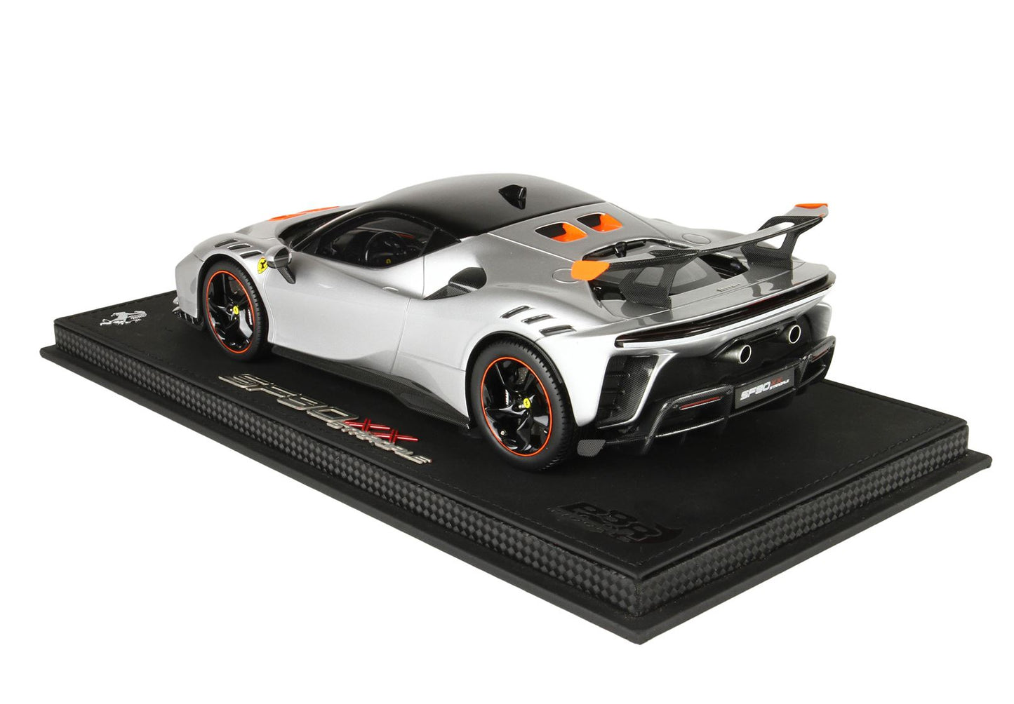 BBR Model 1:18 - Ferrari SF90 XX Stradale Official Color Ferrari Artic White