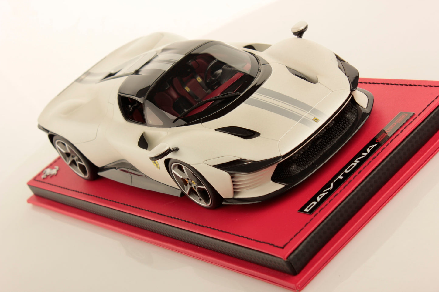 MR Collection Model - FERRARI DAYTONA SP3 1:18