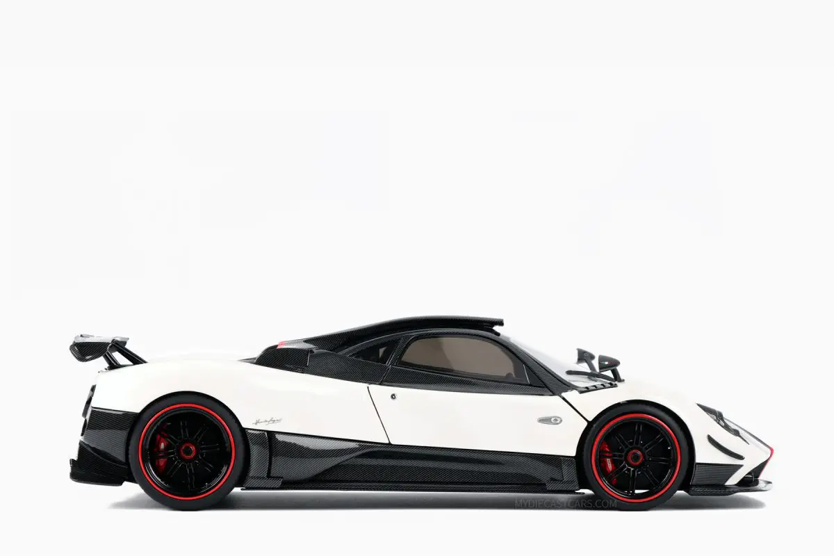 Almost Real 1:18 - Pagani Zonda Cinque Coupe 2009