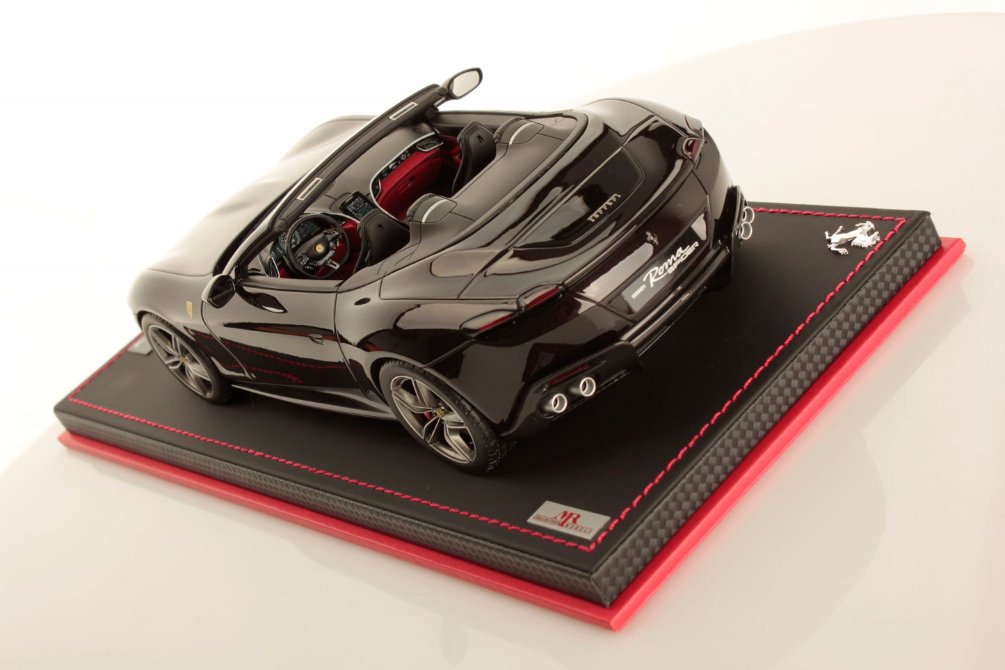 MR Collectiom Model - FERRARI ROMA SPIDER 1:18