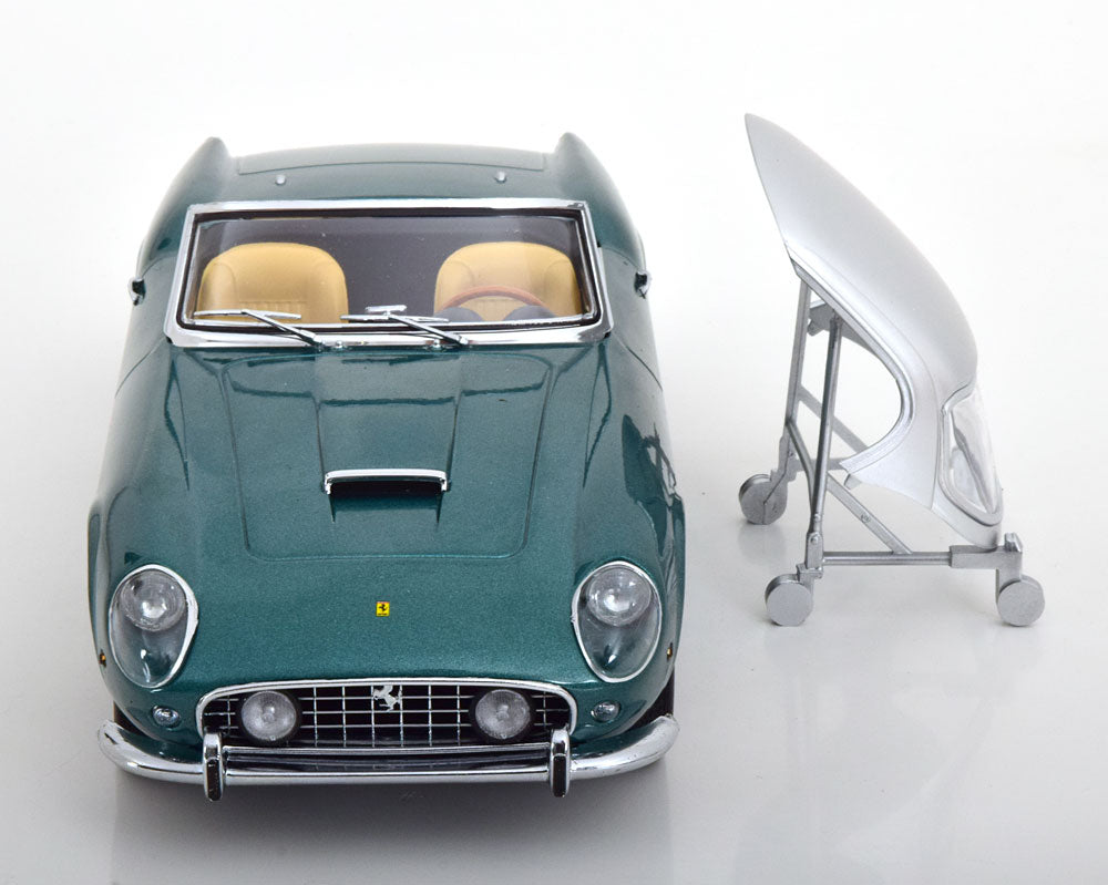 KK-Scale 1:18 - Ferrari 250 GT California Spyder European Version 960 Groen Metallic / Zilver