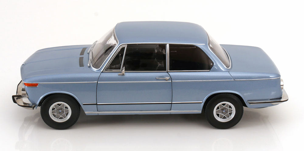 KK-Scale 1:12 - BMW 2002 1.Series 1971 Lichtblauw Metallic