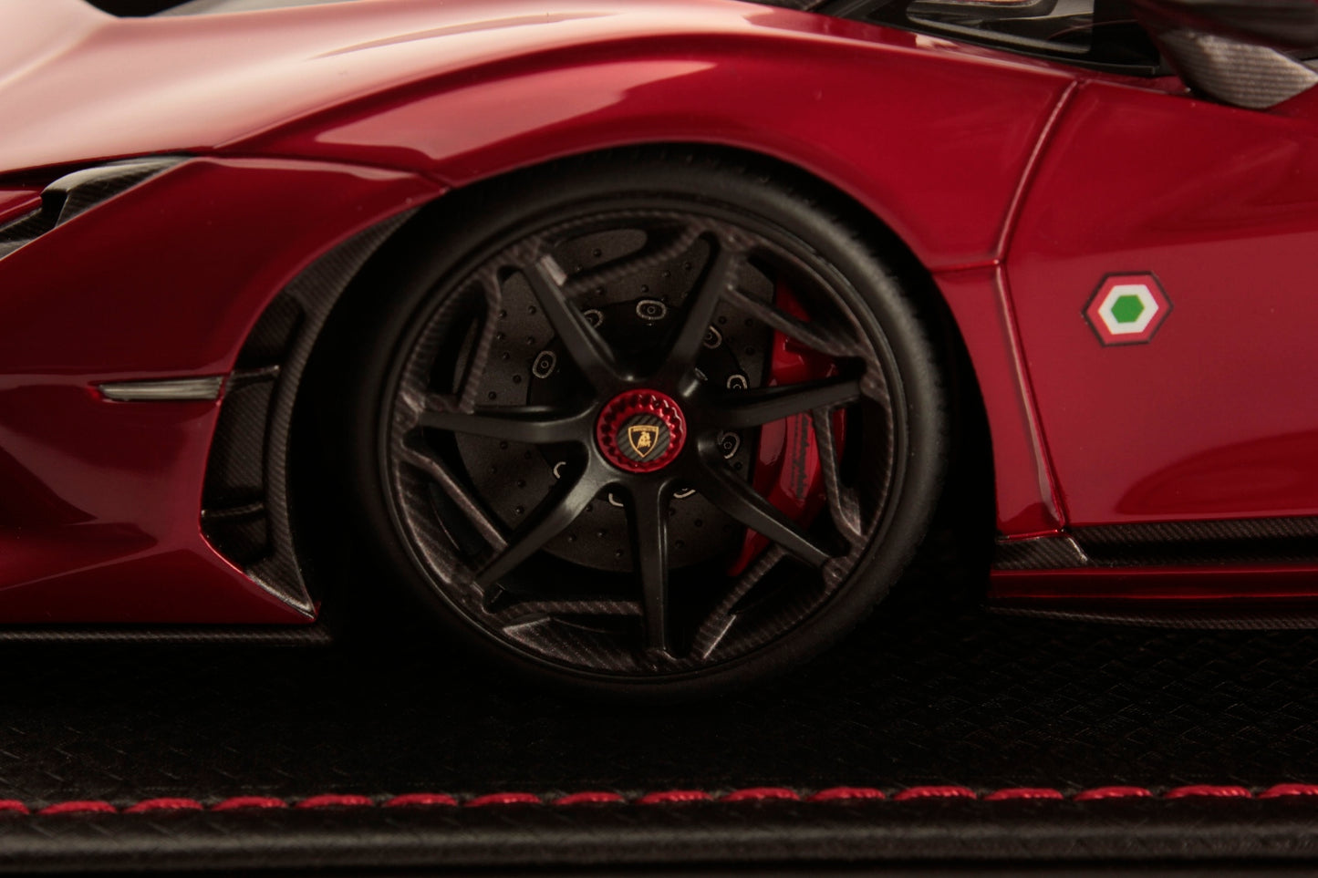 MR Collection Model - LAMBORGHINI INVENCIBLE 1:18