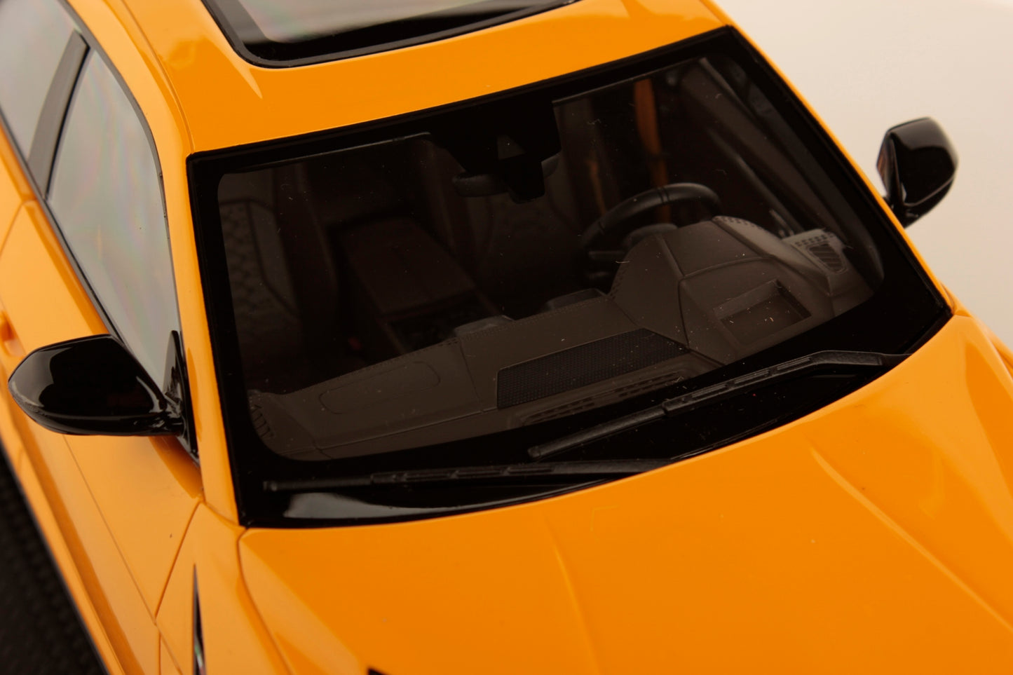 MR Collection Model - LAMBORGHINI URUS S 1:18
