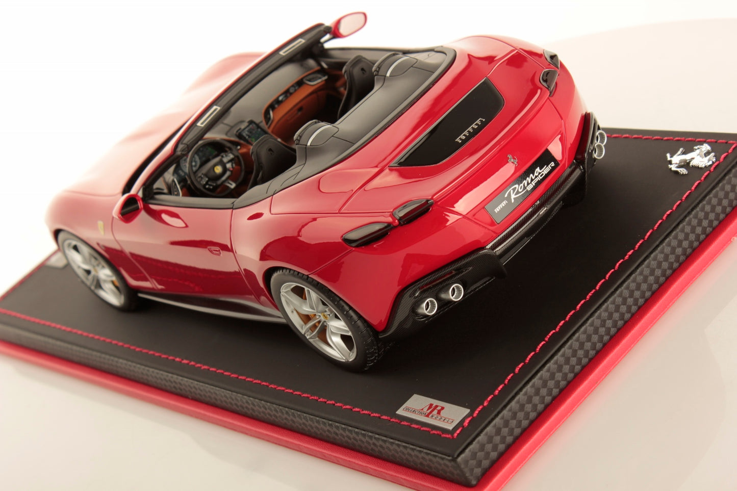MR Collectiom Model - FERRARI ROMA SPIDER 1:18