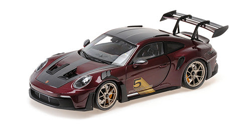 Minichamps 1:18 - PORSCHE 911 (992) GT3RS 2023 PURPLE W GOLD WHEELS