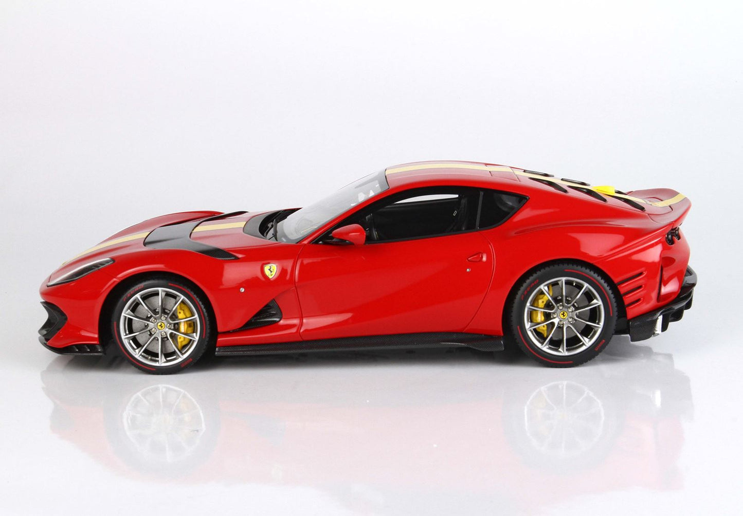BBR Model 1:18 - Ferrari 812 Competizione 2021 Red Corsa 322