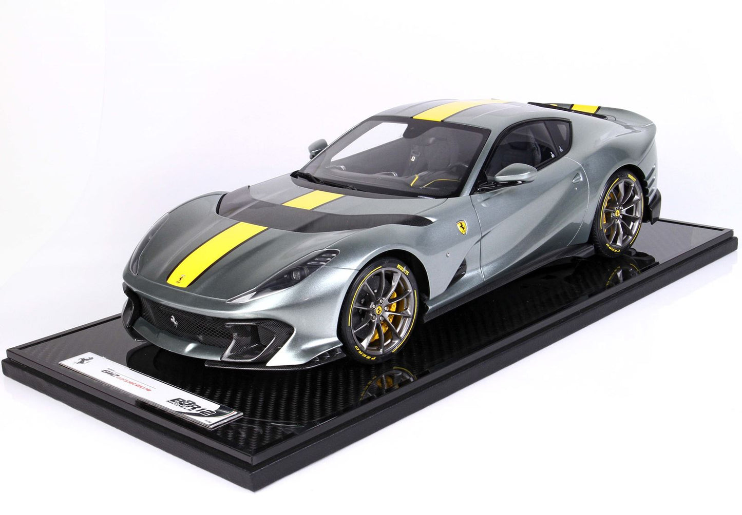 BBR Model 1:12 - Ferrari 812 Competizione Yellow Stripe Coburn Grey