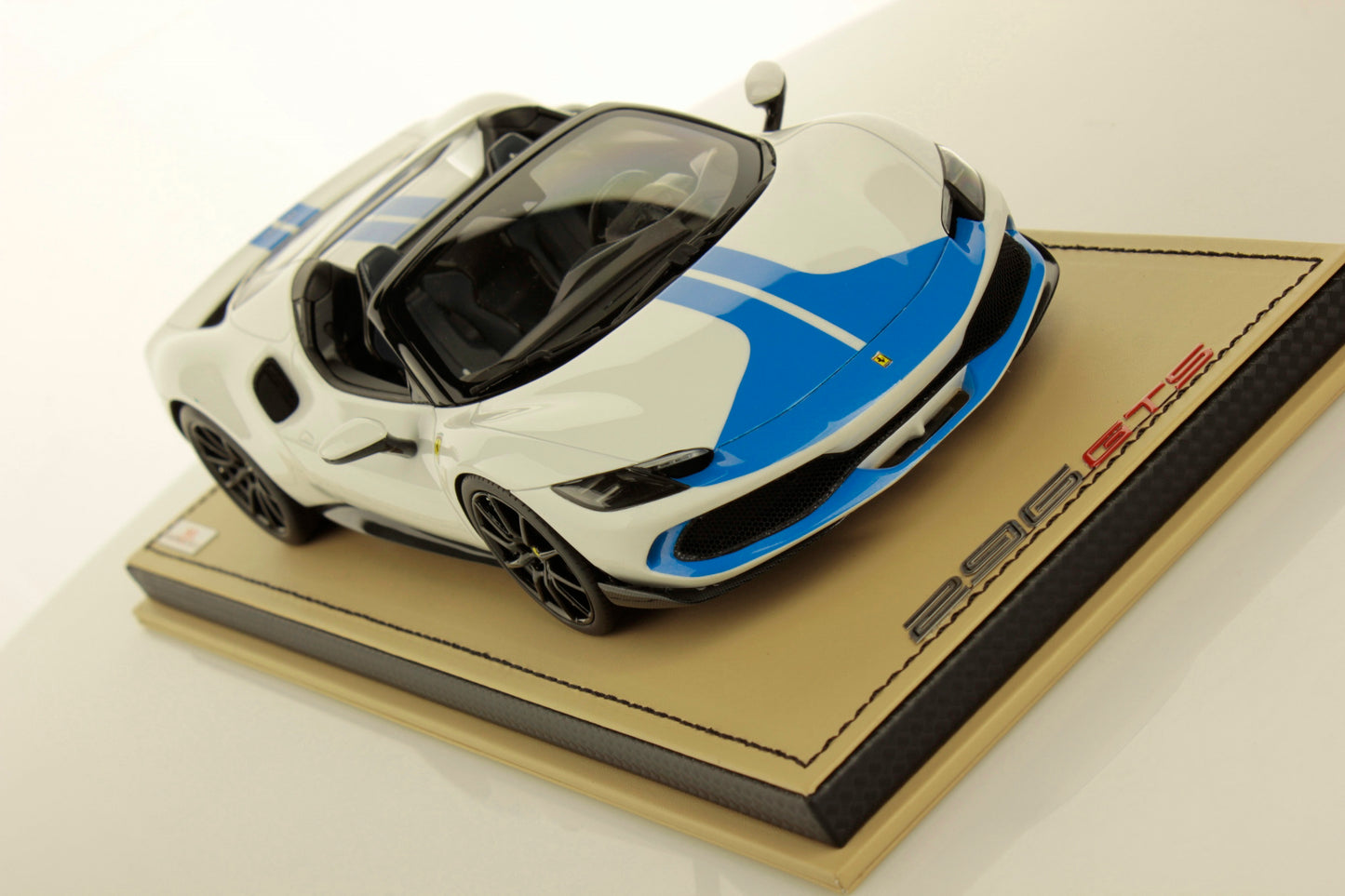 MR Collectiom Model - FERRARI 296 GTS 1:18