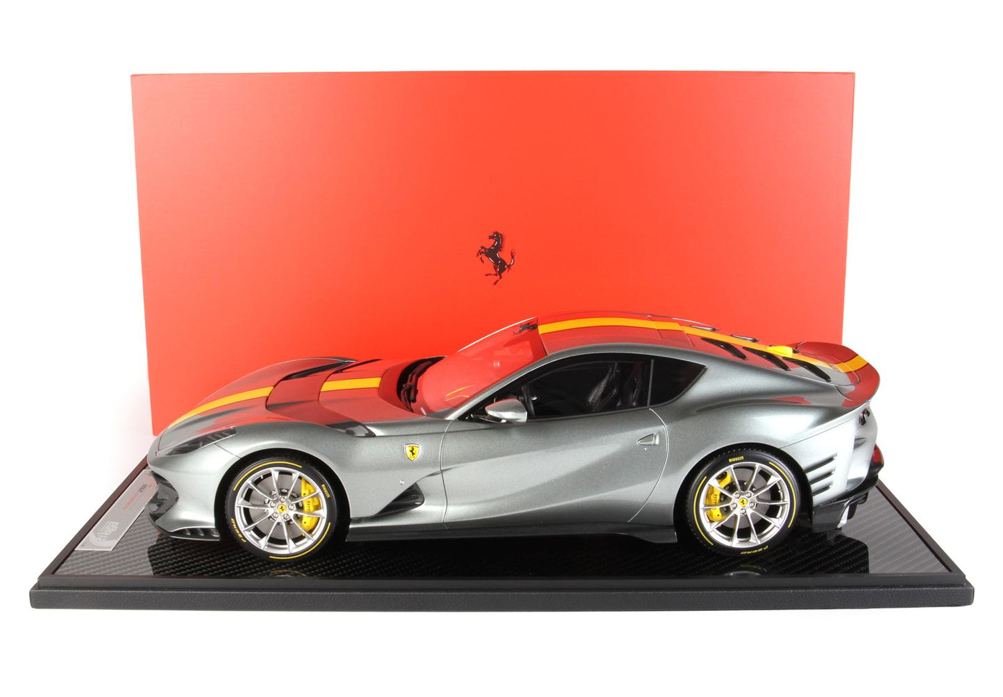 BBR Model 1:12 - Ferrari 812 Competizione Yellow Stripe Coburn Grey