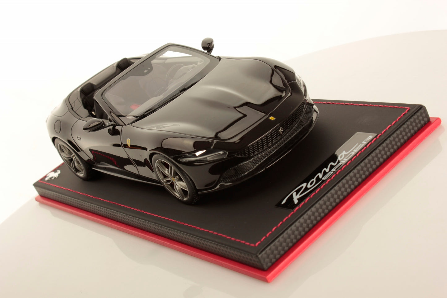 MR Collectiom Model - FERRARI ROMA SPIDER 1:18
