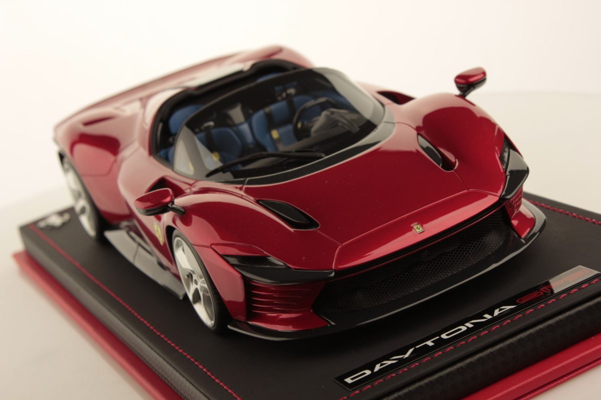 MR Collection Model - FERRARI DAYTONA SP3 1:18