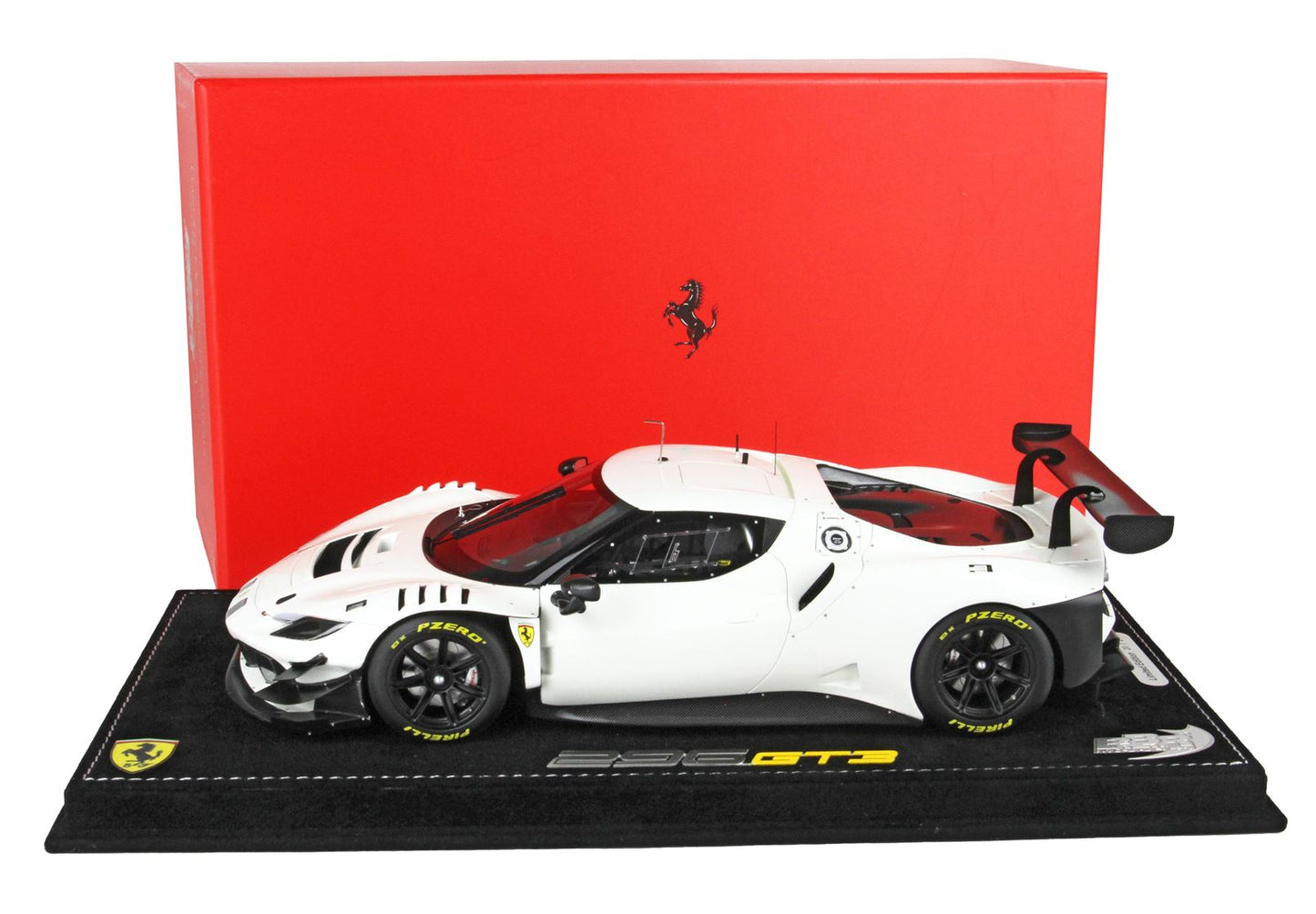 BBR Model 1:18 - Ferrari 296 GT3 2022 - Matt Black Wheels Avus White