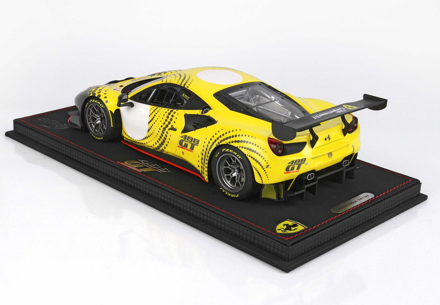 BBR Model 1:18 - Ferrari 488 Modificata