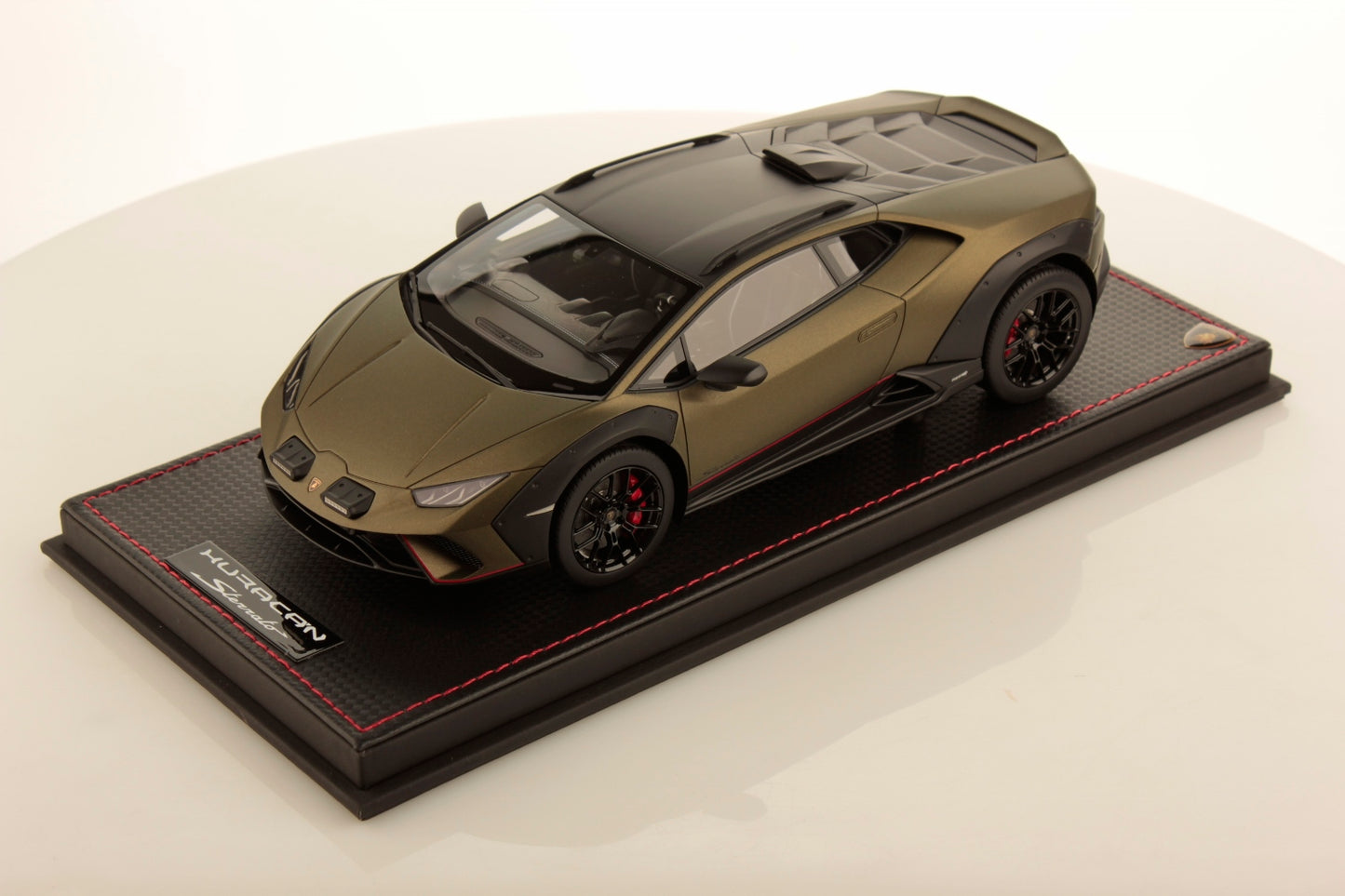 MR Collection Model - LAMBORGHINI HURACÀN STERRATO 1:18
