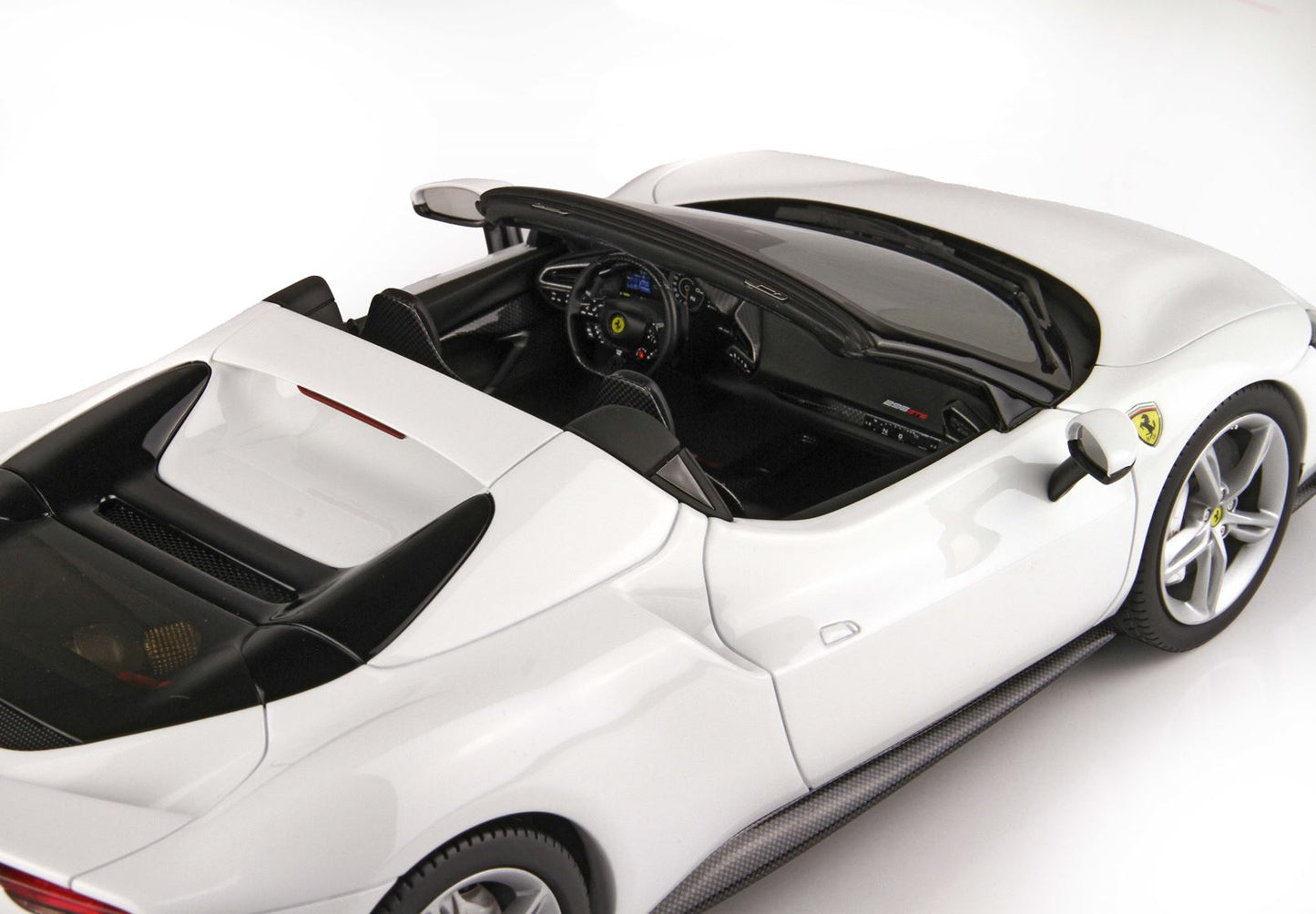 BBR Model 1:18 - Ferrari 296 GTS White Cervino