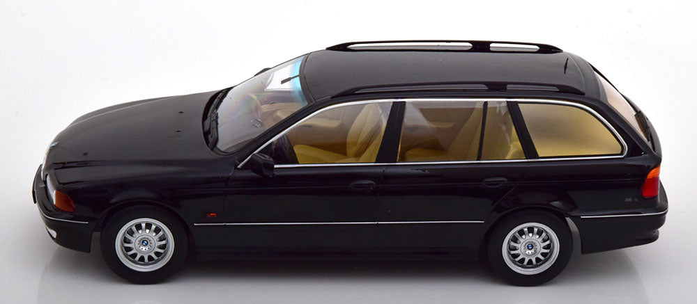 KK-Scale 1:18 - BMW 520i E39 Touring 1997 Zwart Metallic