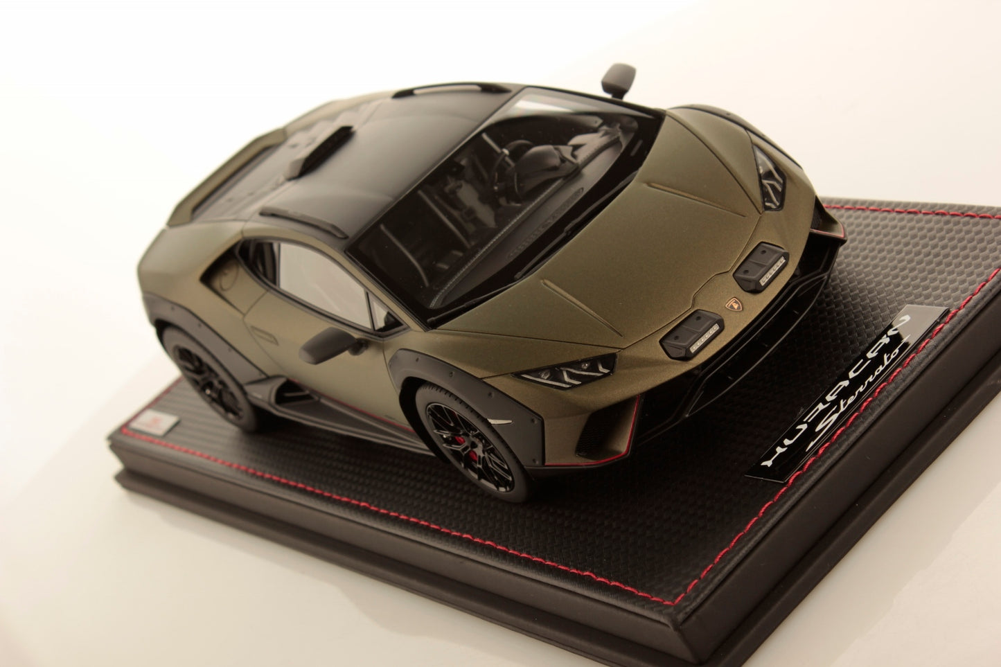 MR Collection Model - LAMBORGHINI HURACÀN STERRATO 1:18