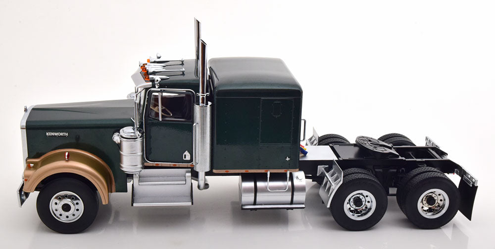 KK-Scale 1:18 - Kenworth W900 Groen Metallic/ Goud