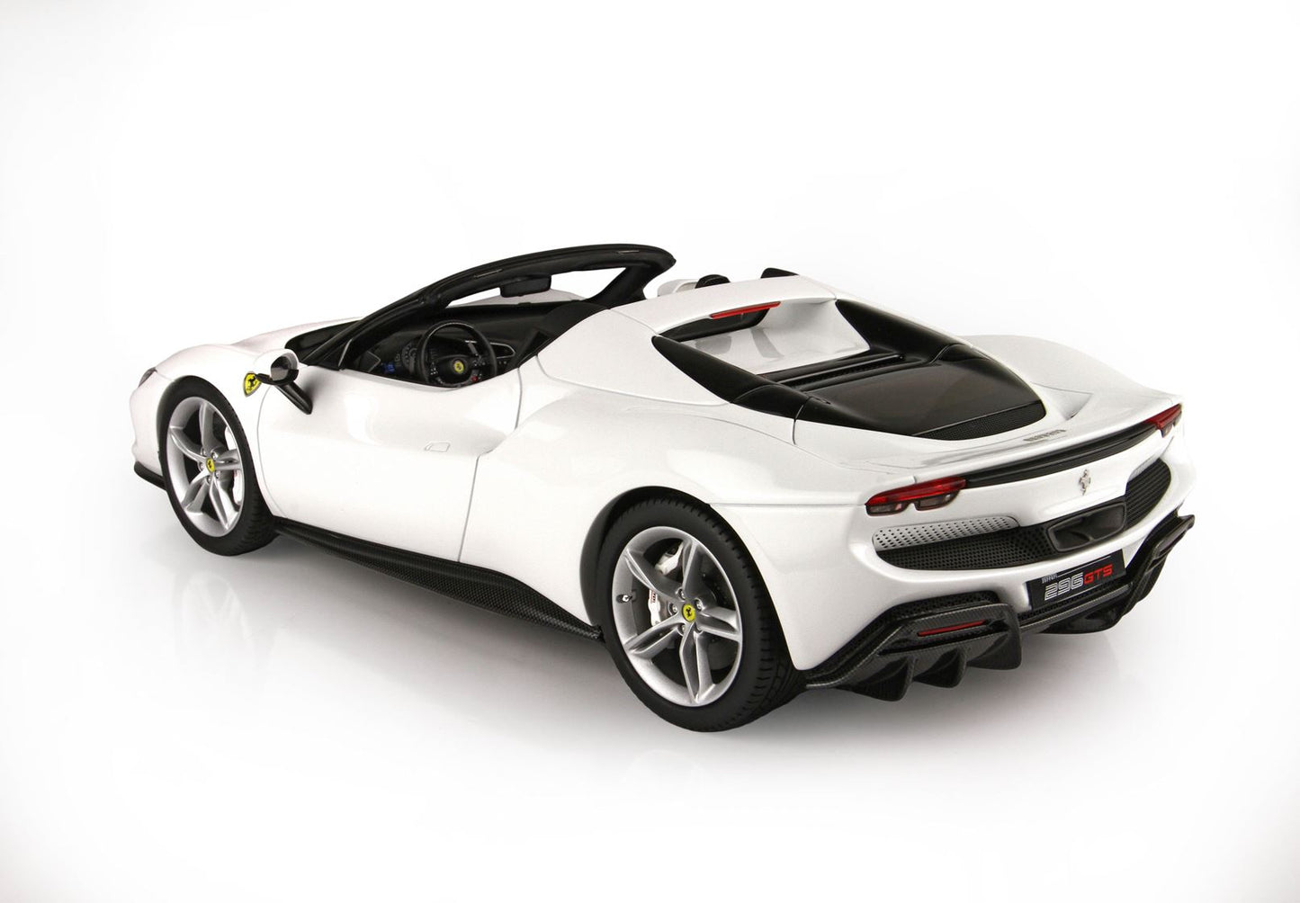 BBR Model 1:18 - Ferrari 296 GTS White Cervino
