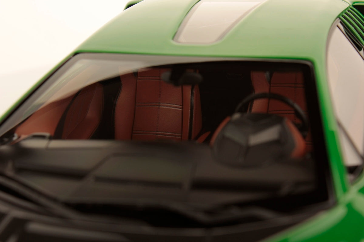 MR Collection Model - LAMBORGHINI COUNTACH LPI 800-4 1:18
