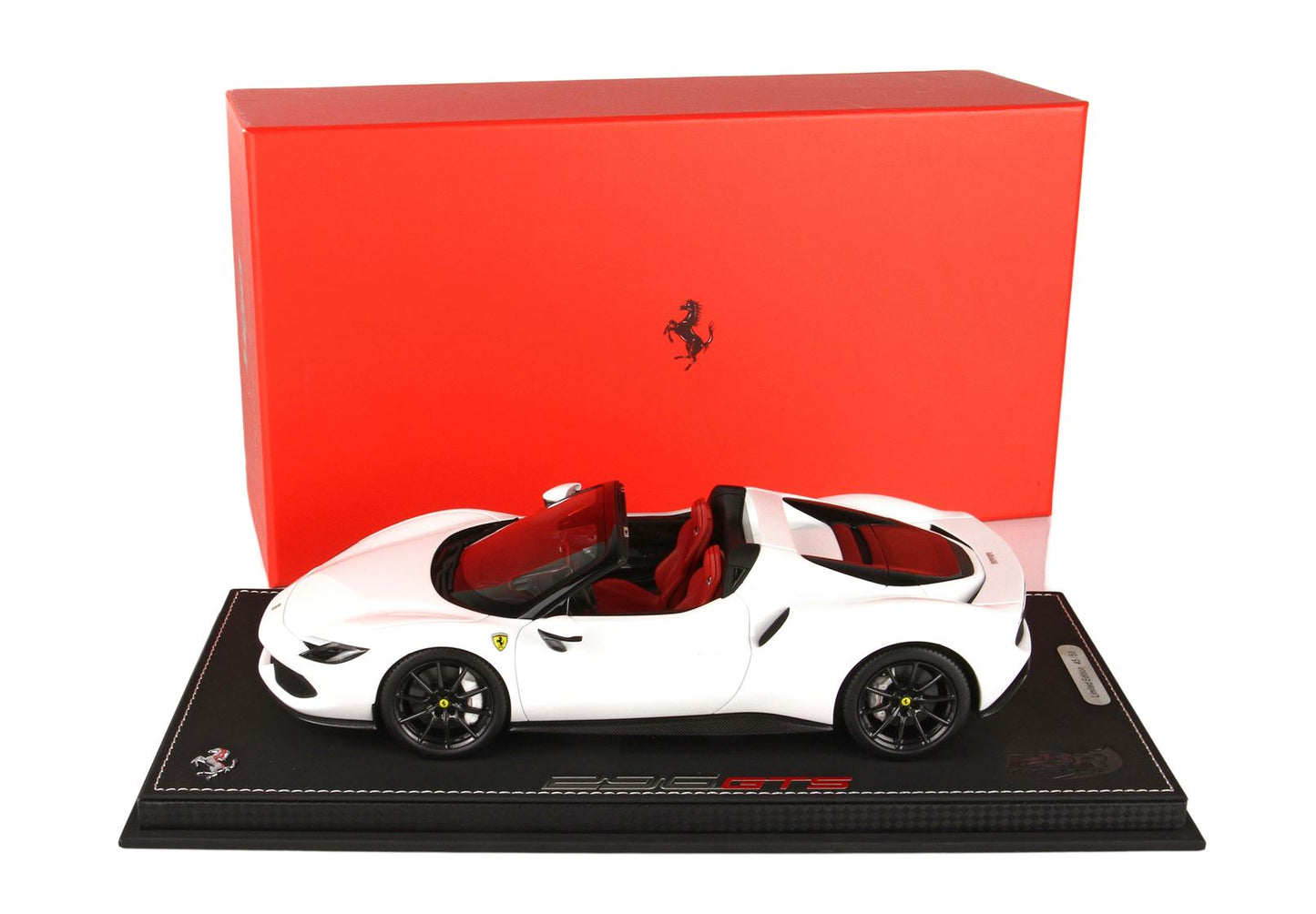 BBR Model 1:18 - Ferrari 296 GTS White Cervino