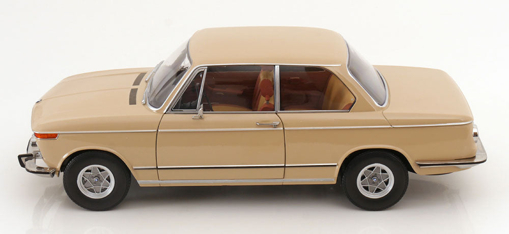 KK-Scale 1:12 - BMW 1602 1.Serie 1971 Beige