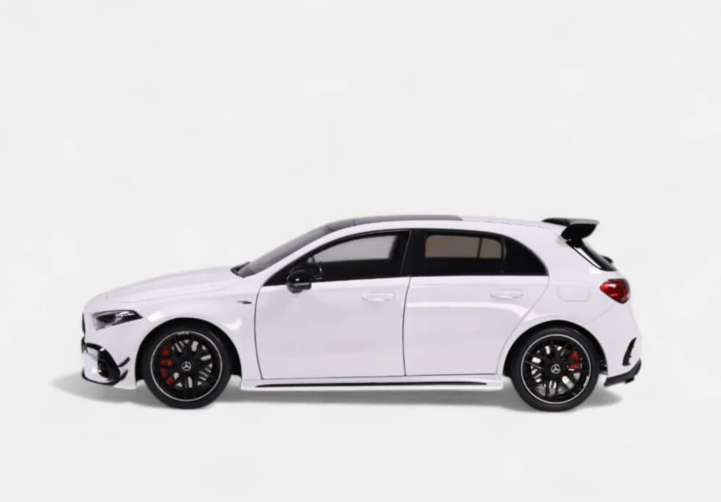 NZG 1:18 - MERCEDES-AMG A 45 S 4MATIC+