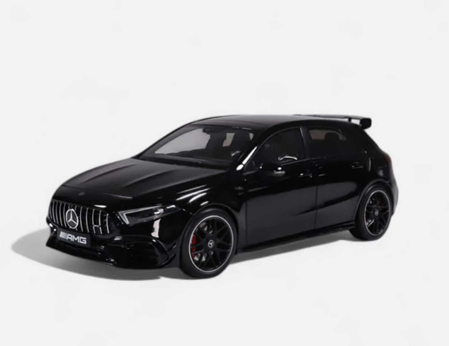 NZG 1:18 - MERCEDES-AMG A 45 S 4MATIC+