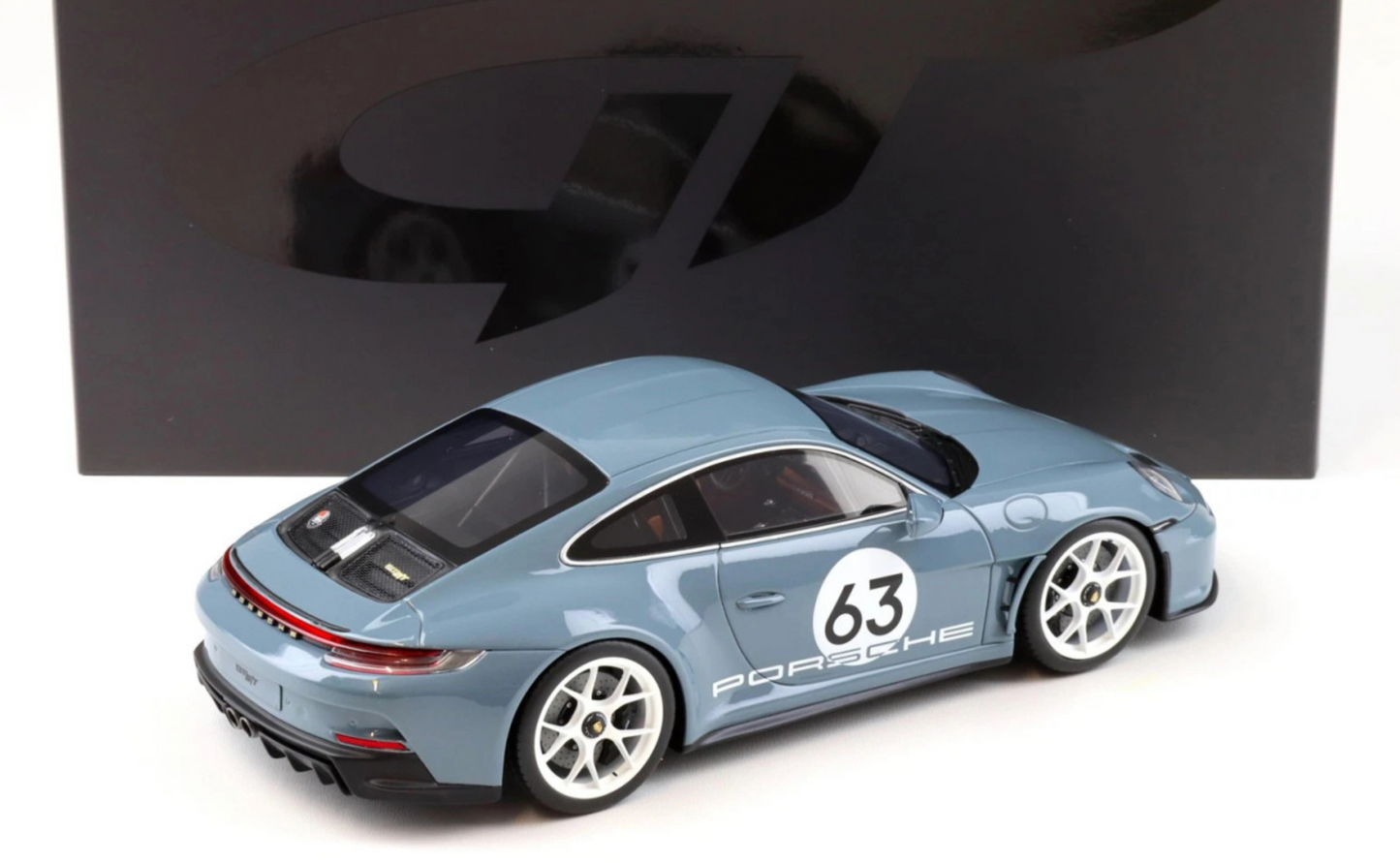 GT-Spirit 1:18 Porsche 911 992 GT3 Touring S/T (Blue)