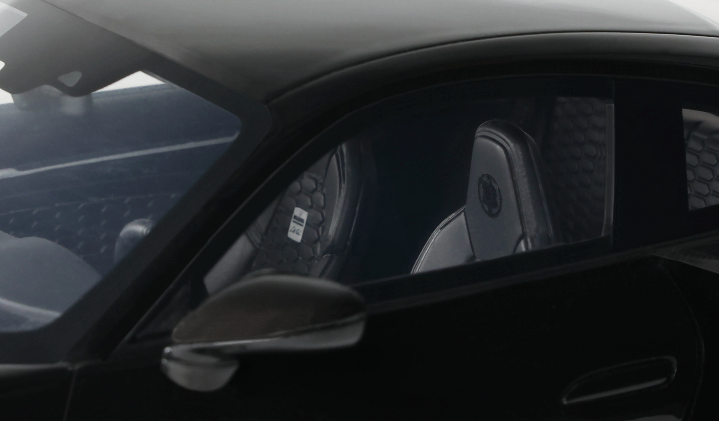 GT-Spirit 1:18 Porsche 911 ( 992) Turbo  Brabus 900 Rocket-R 2023 Zwart