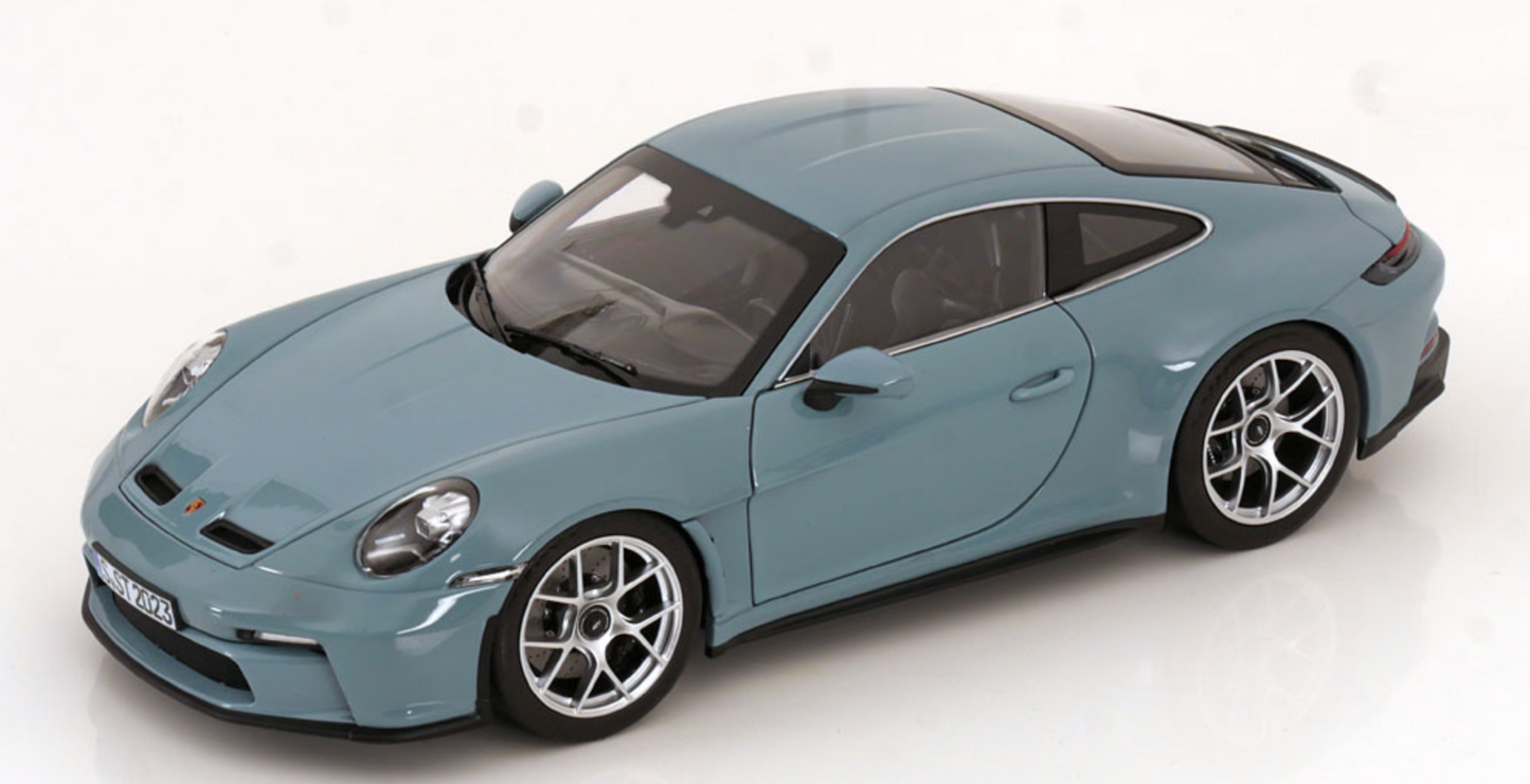 Norev 1:18 Porsche 911 (992) S/T 2023 Meissenblau