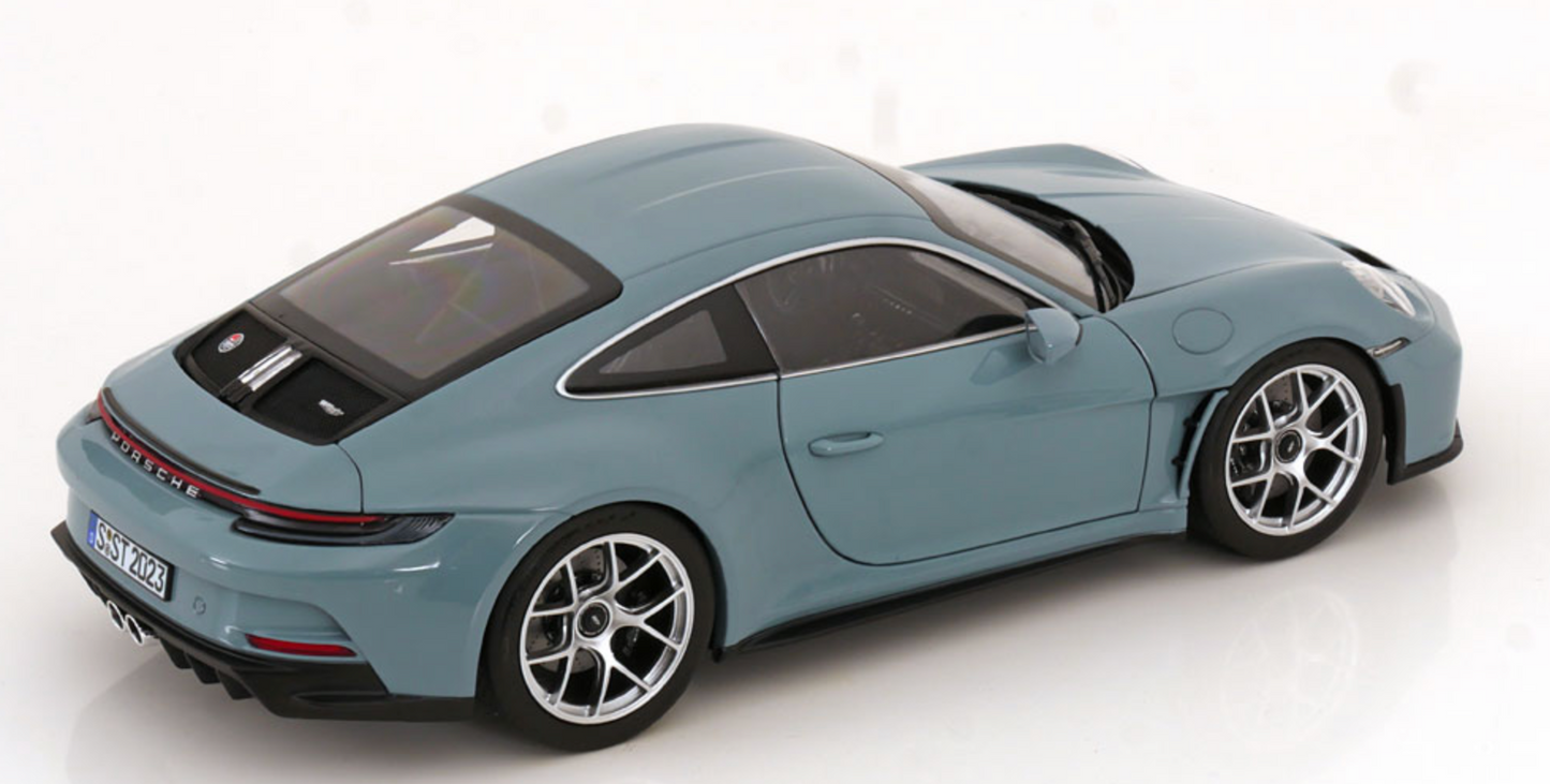 Norev 1:18 Porsche 911 (992) S/T 2023 Meissenblau