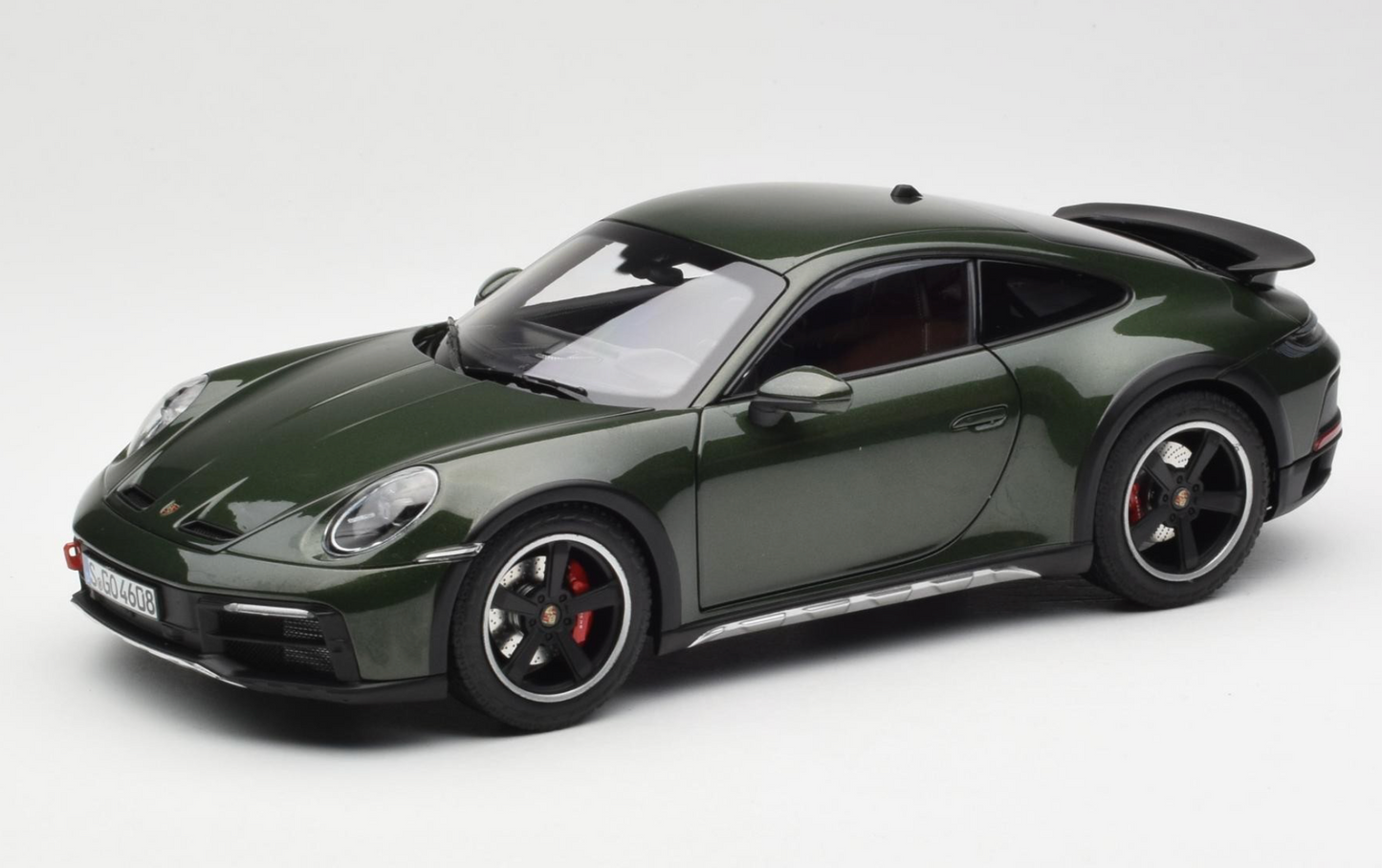 Norev 1:18 PORSCHE 911 992 DAKAR OAK GREEN METALLIC