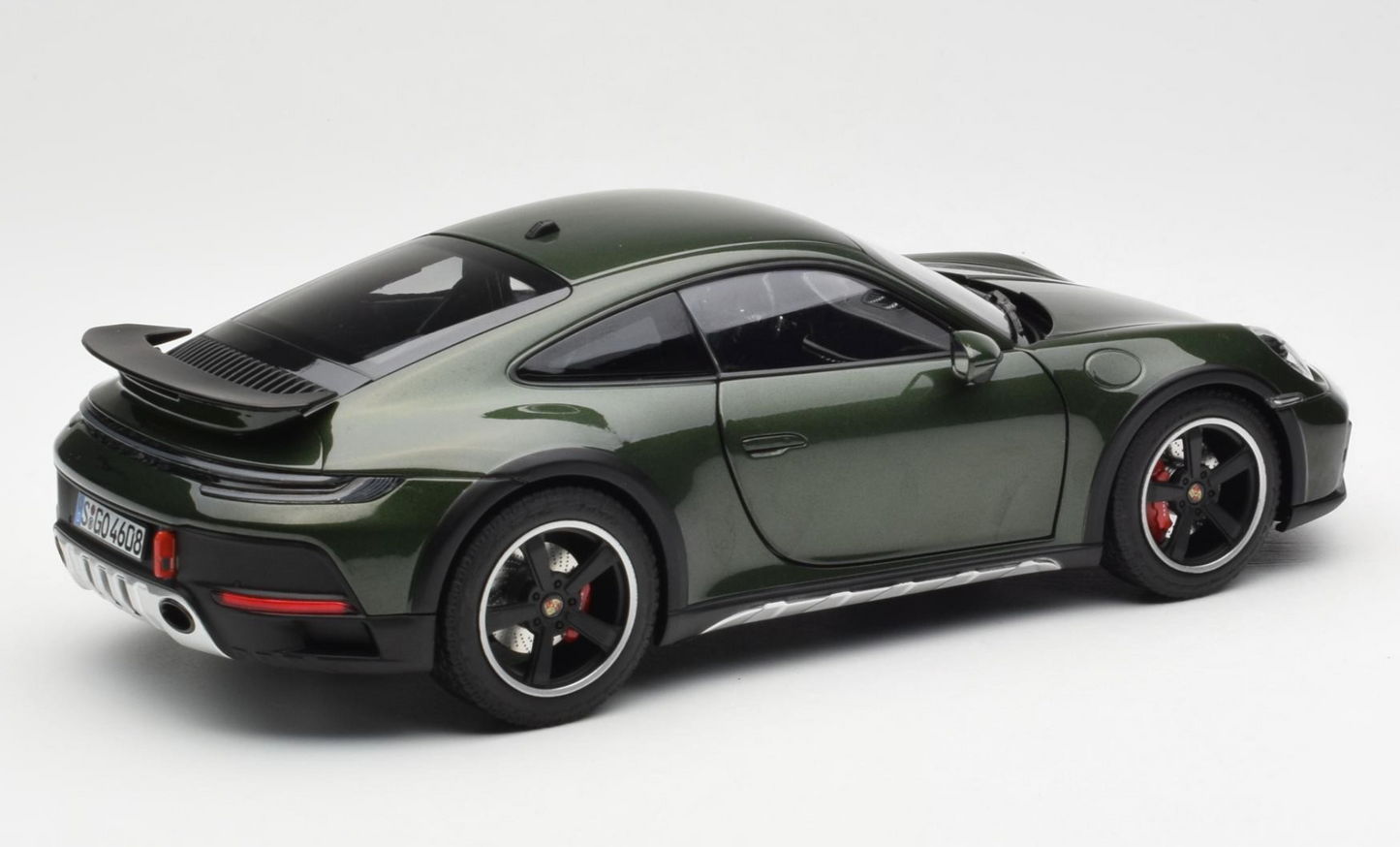 Norev 1:18 PORSCHE 911 992 DAKAR OAK GREEN METALLIC