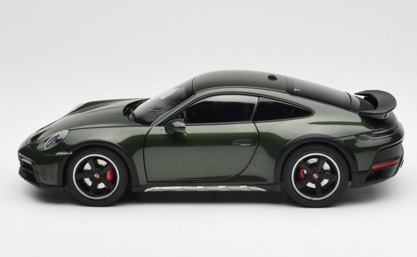 Norev 1:18 PORSCHE 911 992 DAKAR OAK GREEN METALLIC