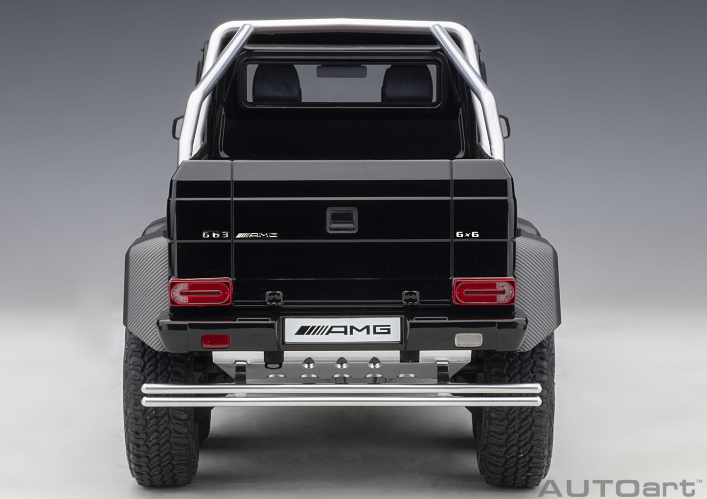 AutoArt 1:18 Mercedes-Benz G63 AMG 6×6 (Black)