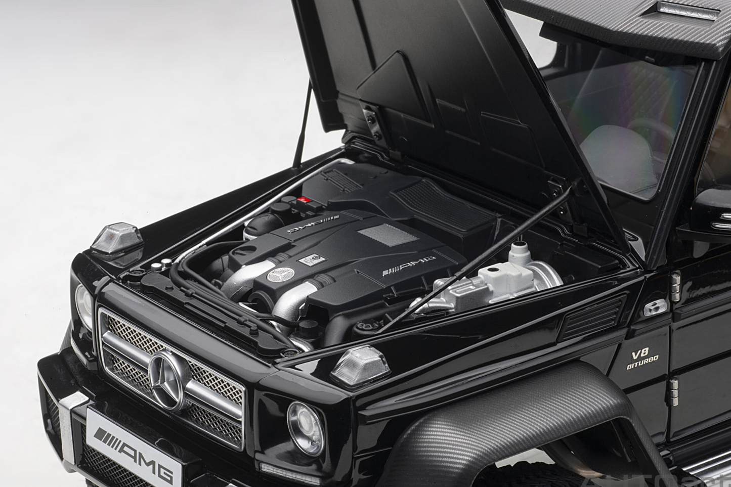 AutoArt 1:18 Mercedes-Benz G63 AMG 6×6 (Black)