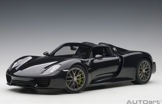 AutoArt 1:12 Porsche 918 Spyder Weissach Package (Basaltschwarzmetallic)