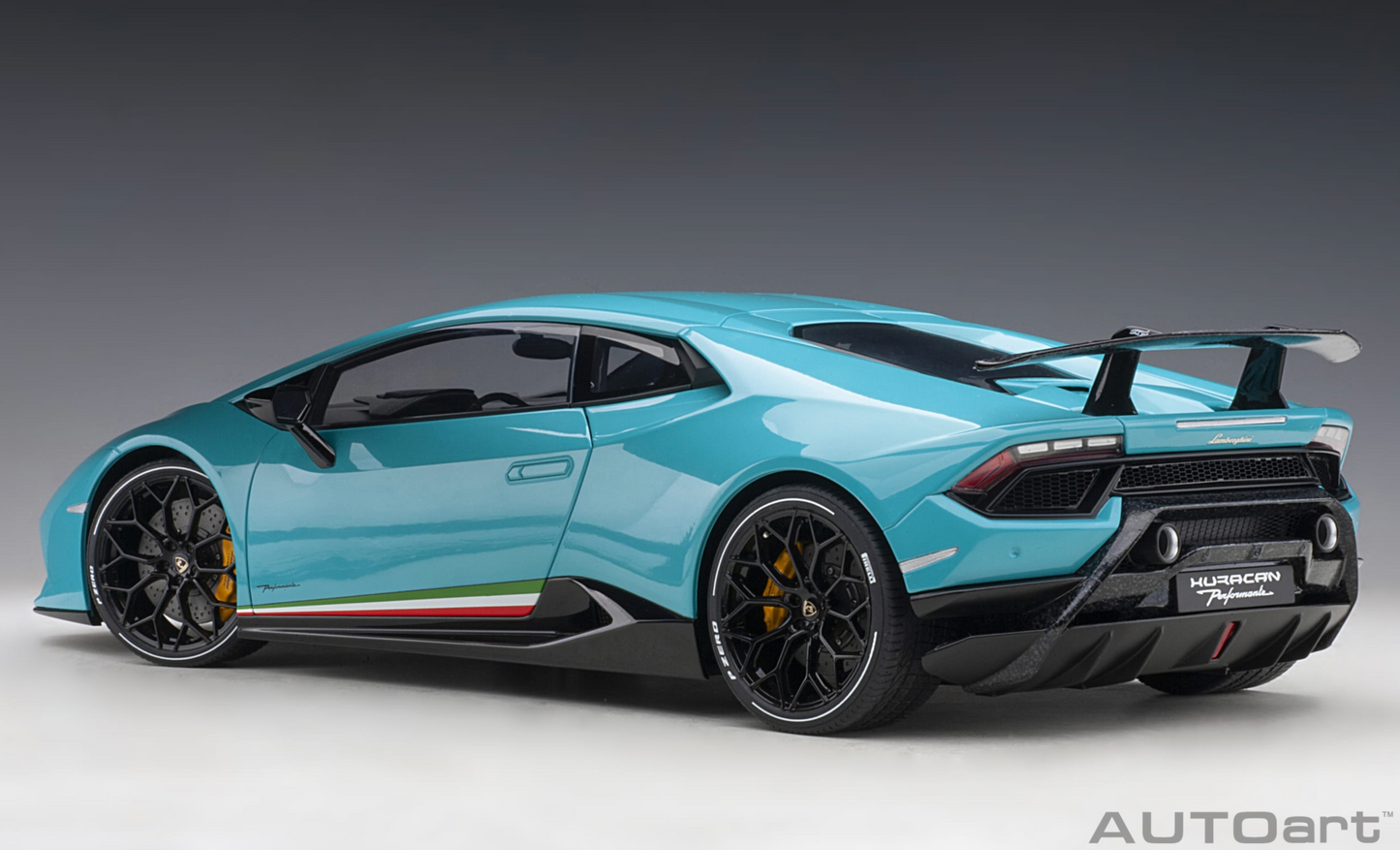 AutoArt 1:12 Lamborghini Huracán Performante (Blu Glauco)