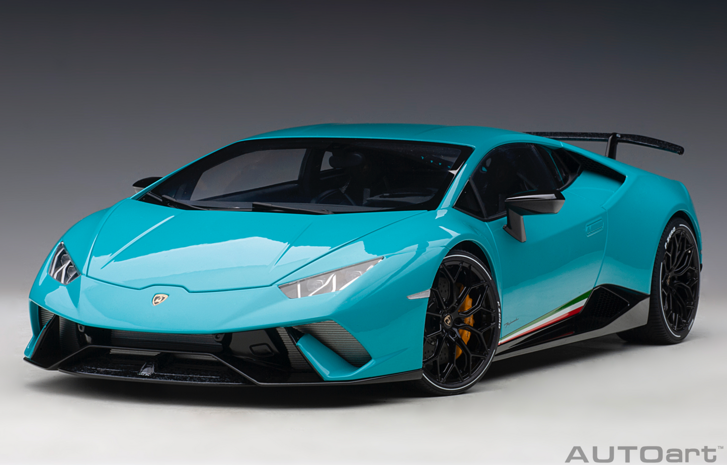 AutoArt 1:12 Lamborghini Huracán Performante (Blu Glauco)